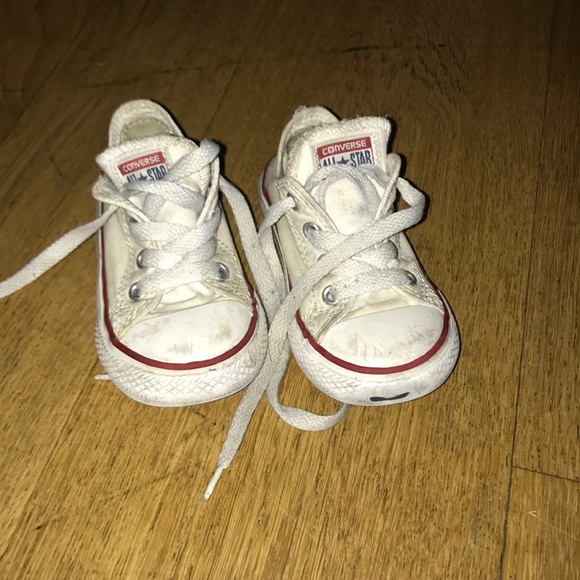 white converse toddler size 6